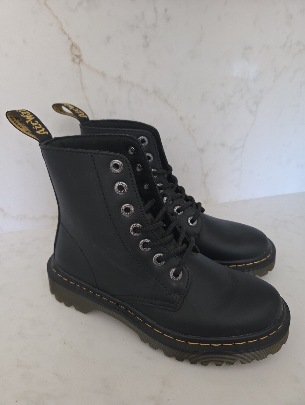 DR.MARTENS WOMENS LUANA COMBAT BOOTS US L5/ UK 3